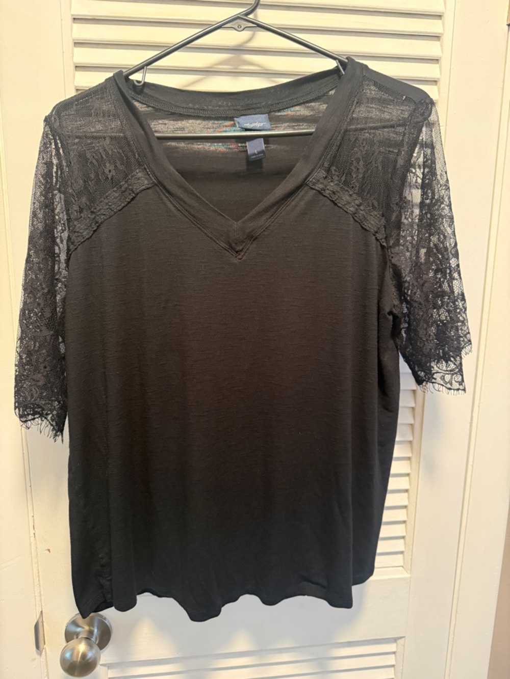 Daytrip Black V-Neck Tee with Lace Short Sleeves